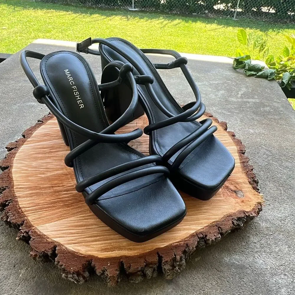 Marc Fisher Godea Strappy Platform Sandal Black Size 7.5 New